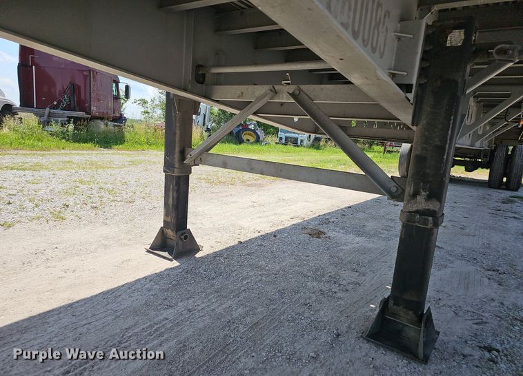 image for item EJ5678 2013 Hyundai Translead FC2480122-S flatbed trailer