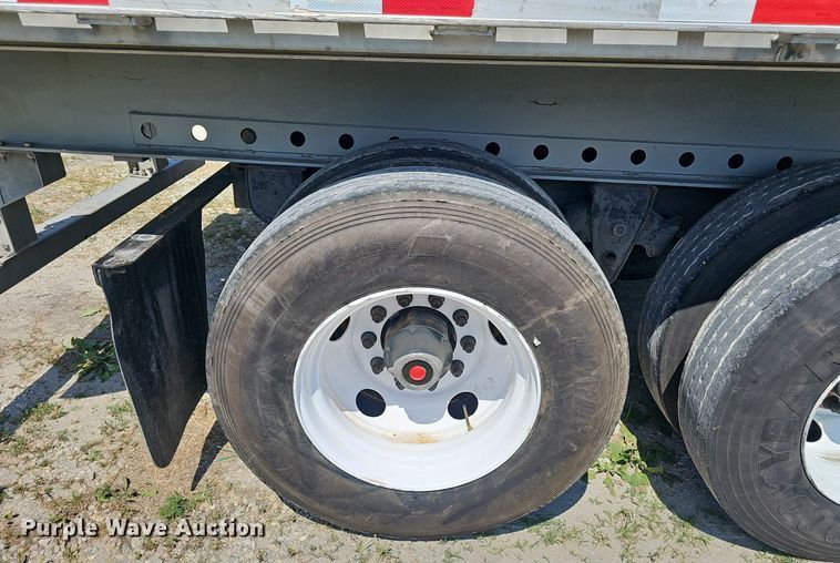 image for item EJ5678 2013 Hyundai Translead FC2480122-S flatbed trailer