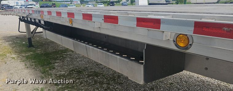 image for item EJ5707 2019 Reitnouer flatbed trailer