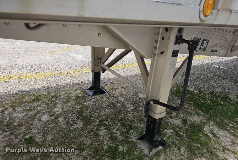 image for item EJ5707 2019 Reitnouer flatbed trailer