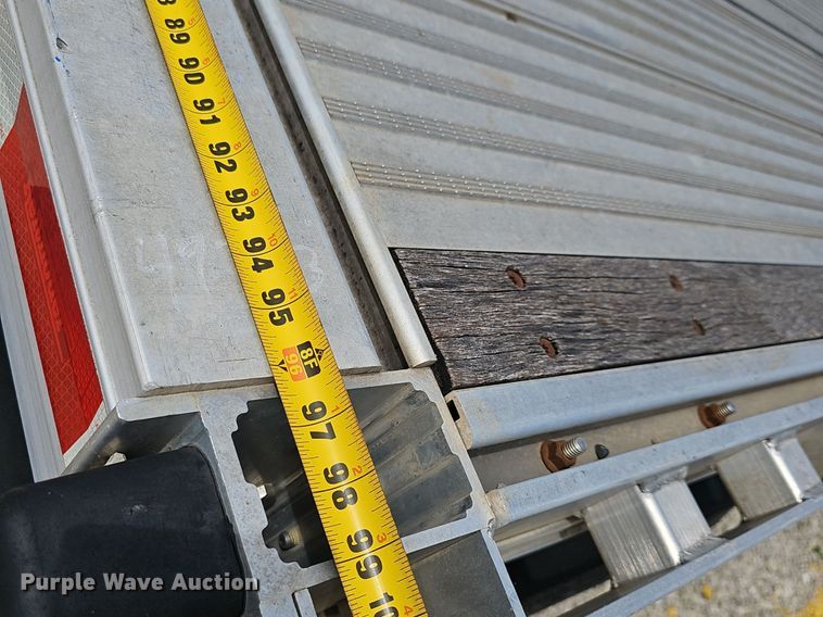 image for item EJ5707 2019 Reitnouer flatbed trailer