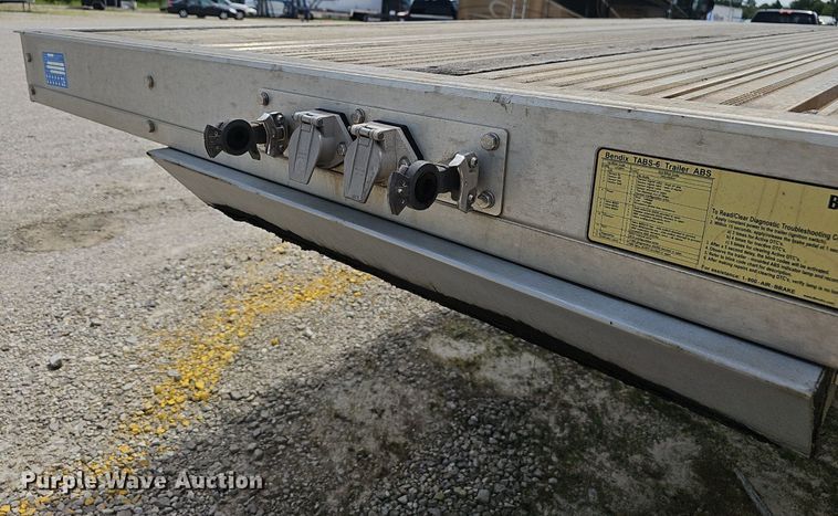 image for item EJ5707 2019 Reitnouer flatbed trailer