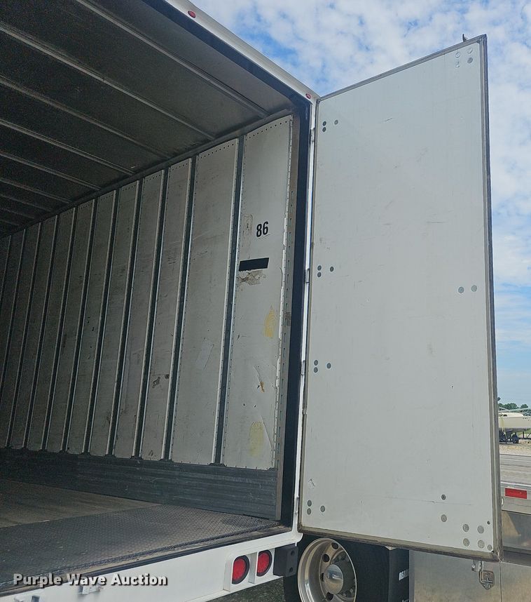 image for item EJ5708 2017 Utility Trailer  dry van trailer