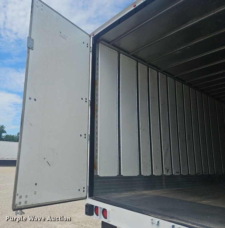 image for item EJ5708 2017 Utility Trailer  dry van trailer