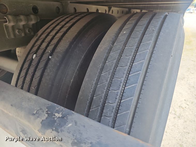 image for item EJ5708 2017 Utility Trailer  dry van trailer