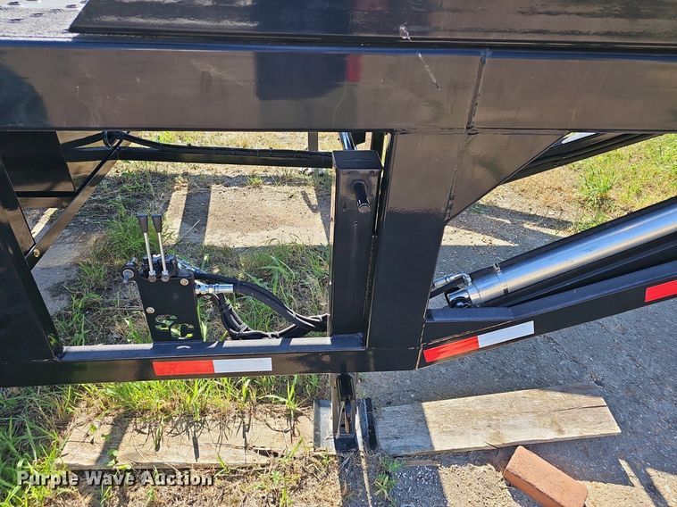 image for item EJ5709 2020 Sun Country Trailers car carrier