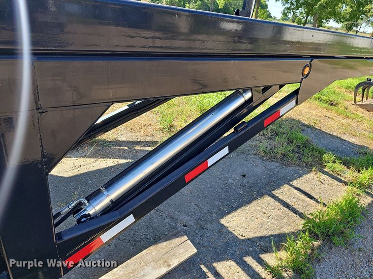 image for item EJ5709 2020 Sun Country Trailers car carrier