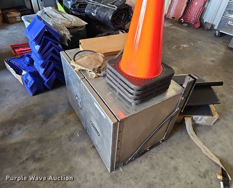 image for item EJ5710 Truck parts