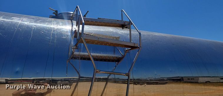 image for item EJ5714 1989 Walker  Stainless Steel tank trailer