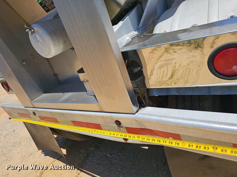 image for item EJ5714 1989 Walker  Stainless Steel tank trailer