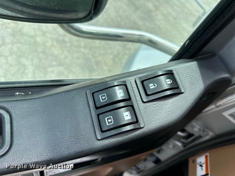 image for item EJ6891 2020 Western Star  5700XE semi truck