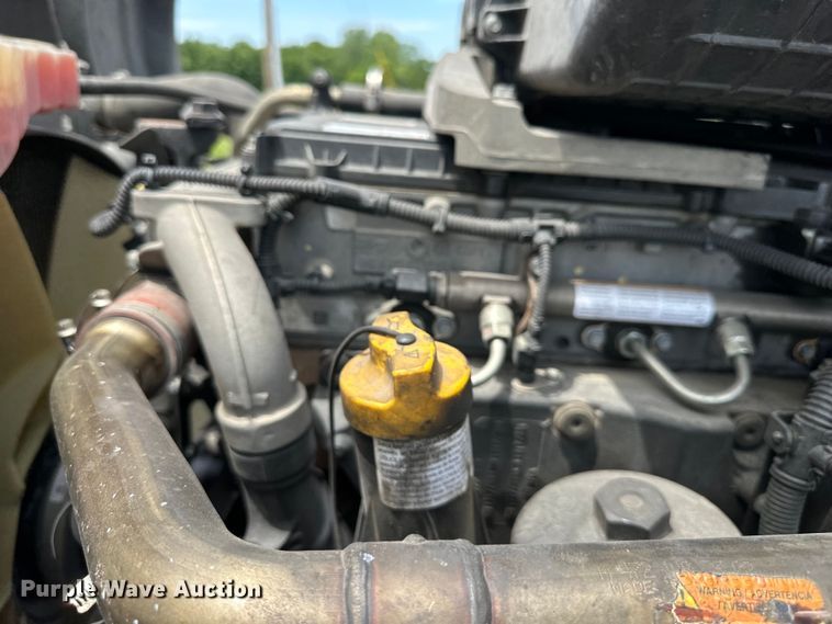 image for item EJ6891 2020 Western Star  5700XE semi truck