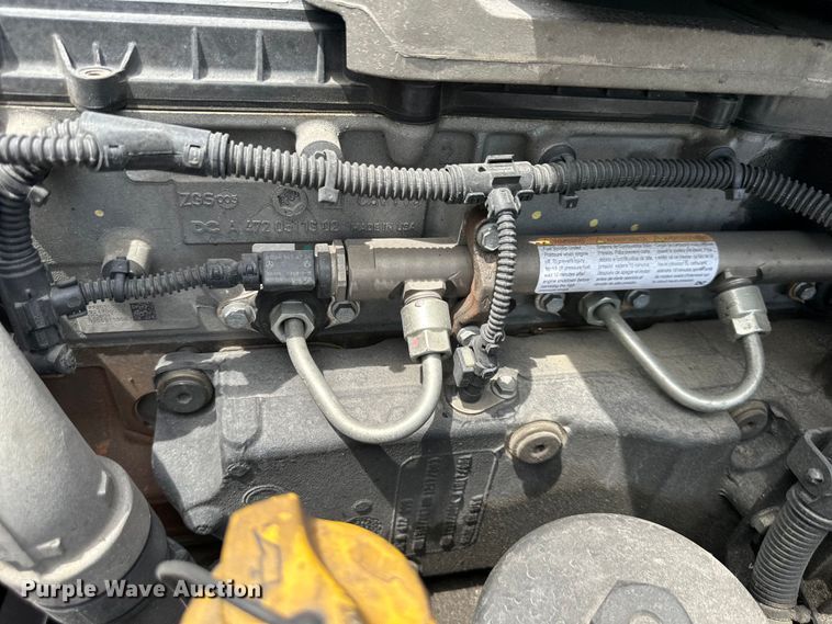 image for item EJ6891 2020 Western Star  5700XE semi truck