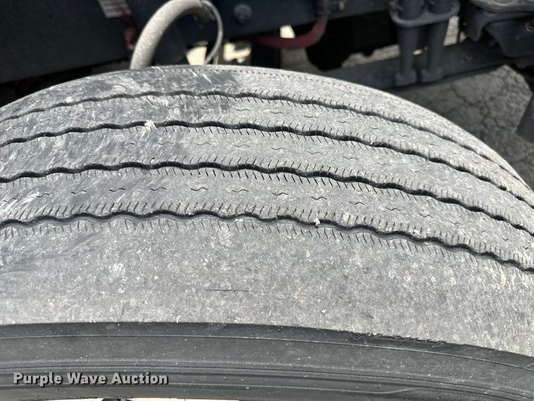 image for item EJ6891 2020 Western Star  5700XE semi truck