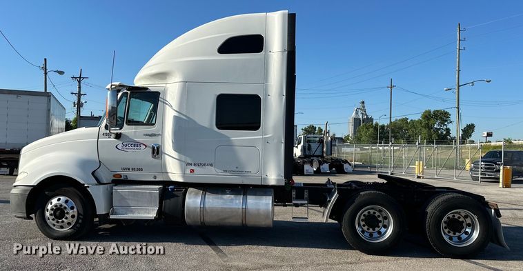 image for item EJ6895 2014 International ProStar Plus 122 semi truck