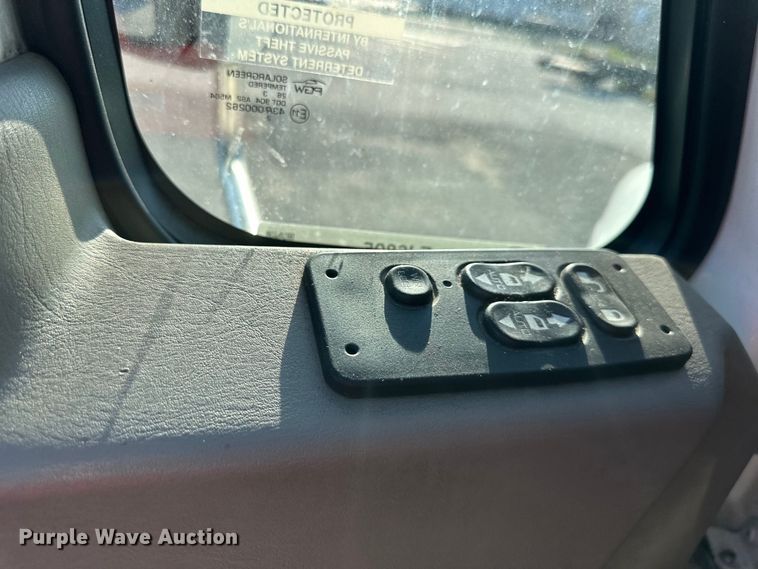 image for item EJ6895 2014 International ProStar Plus 122 semi truck