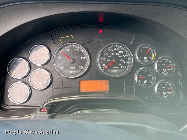 image for item EJ6895 2014 International ProStar Plus 122 semi truck