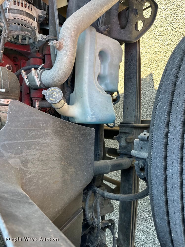 image for item EJ6895 2014 International ProStar Plus 122 semi truck