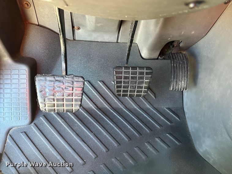 image for item EJ6896 2014 International  ProStar Plus 122 semi truck