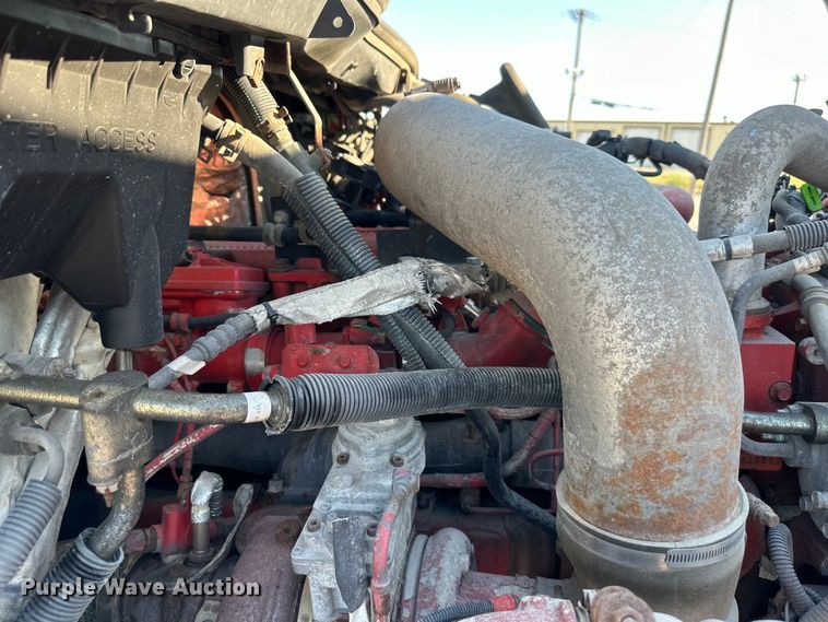 image for item EJ6896 2014 International  ProStar Plus 122 semi truck