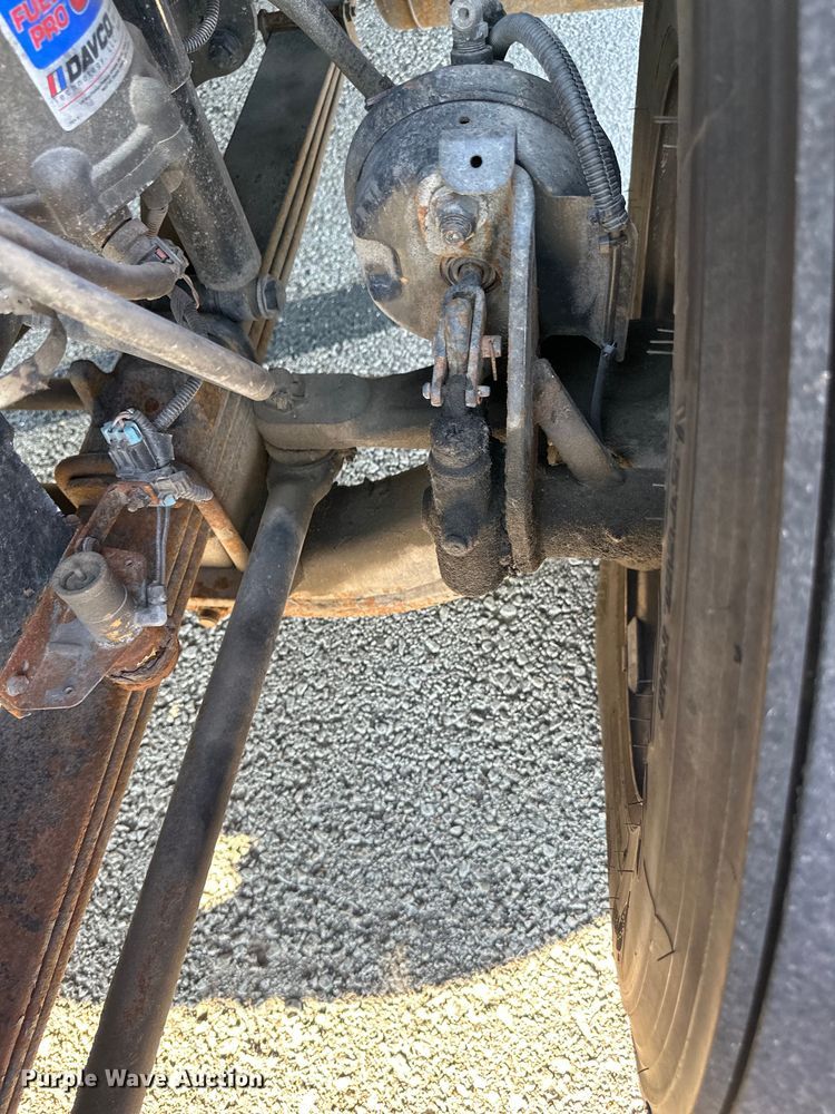 image for item EJ6896 2014 International  ProStar Plus 122 semi truck