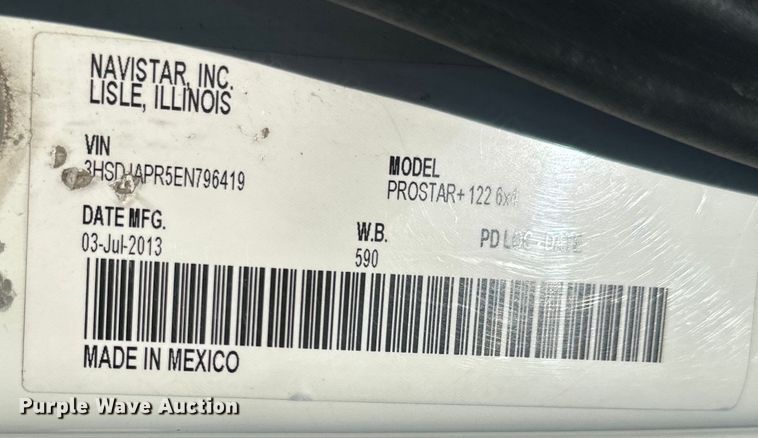 image for item EJ6896 2014 International  ProStar Plus 122 semi truck