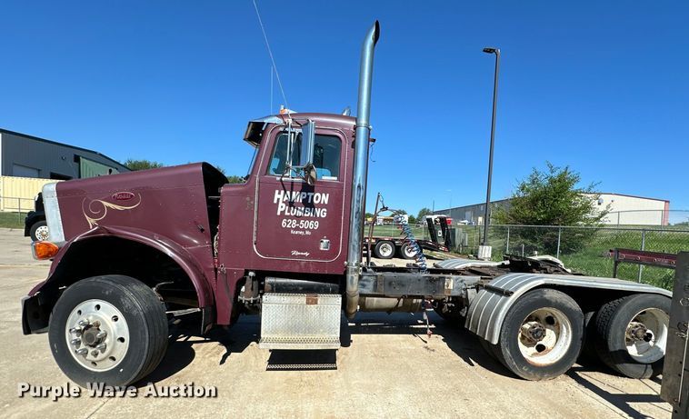 image for item EJ6898 1988 Peterbilt  379 semi truck