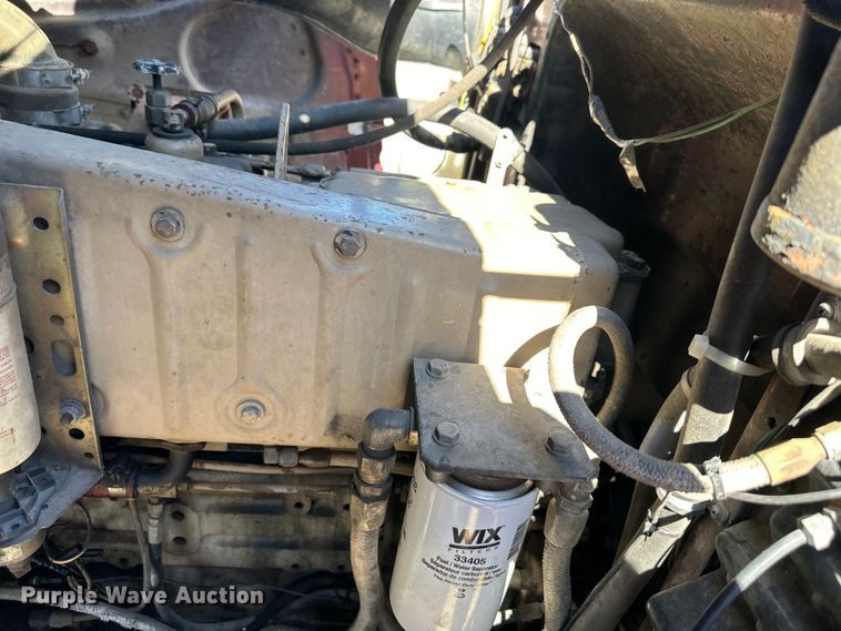 image for item EJ6898 1988 Peterbilt  379 semi truck