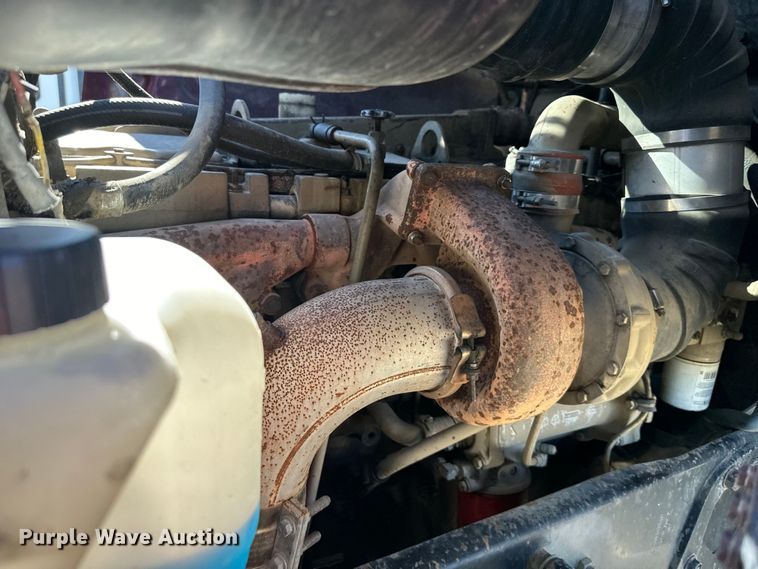 image for item EJ6898 1988 Peterbilt  379 semi truck