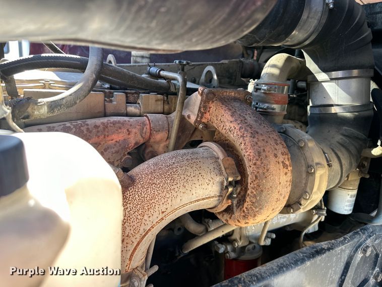 image for item EJ6898 1988 Peterbilt  379 semi truck