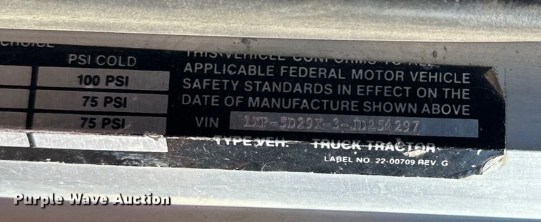 image for item EJ6898 1988 Peterbilt  379 semi truck