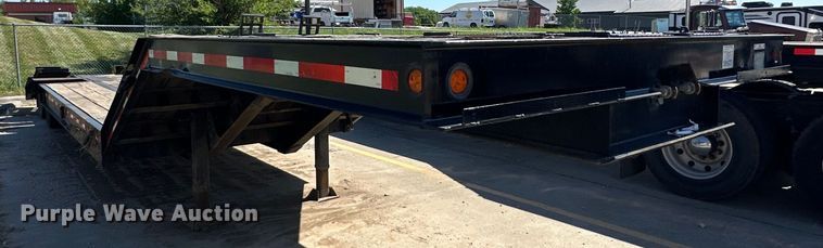 image for item EJ6899 1990 Eager Beaver  lowboy equipment trailer