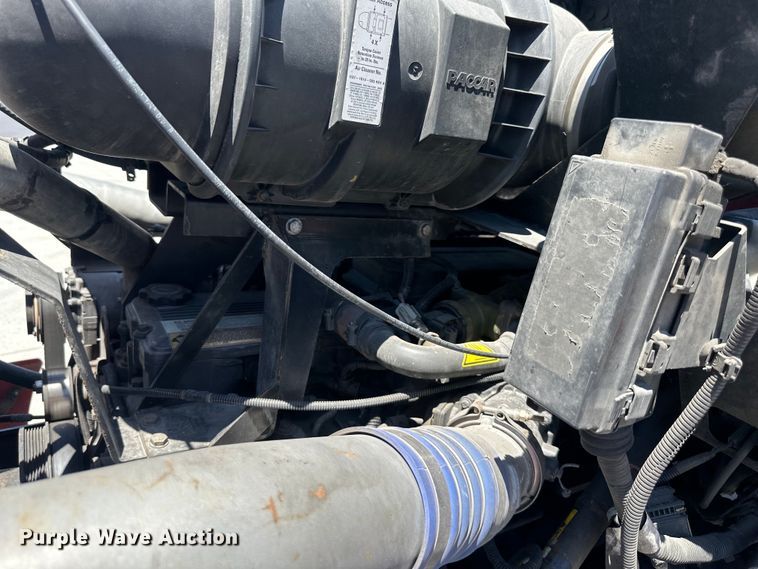 image for item EJ6905 2016 Kenworth T400 semi truck