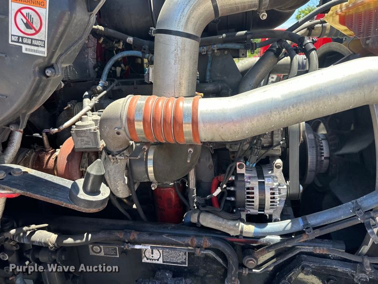 image for item EJ6905 2016 Kenworth T400 semi truck