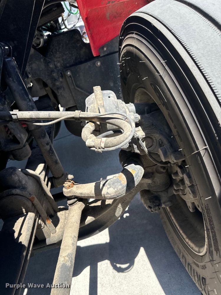 image for item EJ6905 2016 Kenworth T400 semi truck