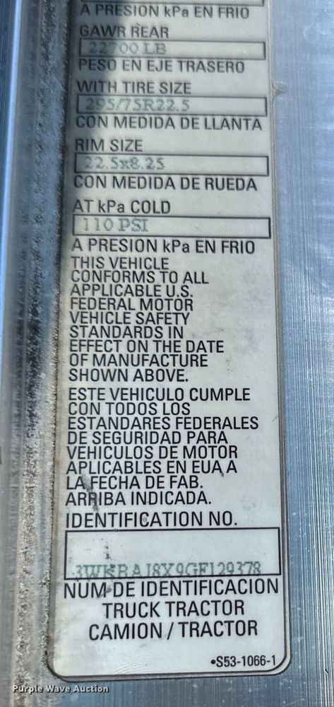 image for item EJ6905 2016 Kenworth T400 semi truck