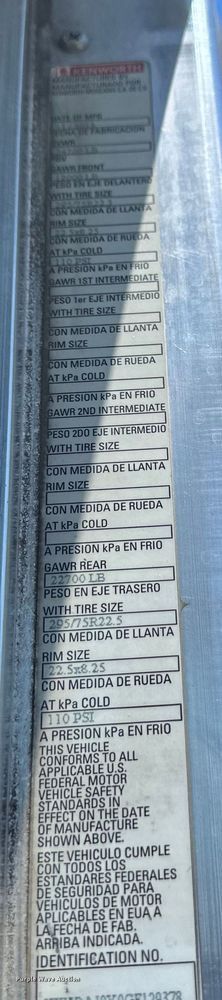 image for item EJ6905 2016 Kenworth T400 semi truck