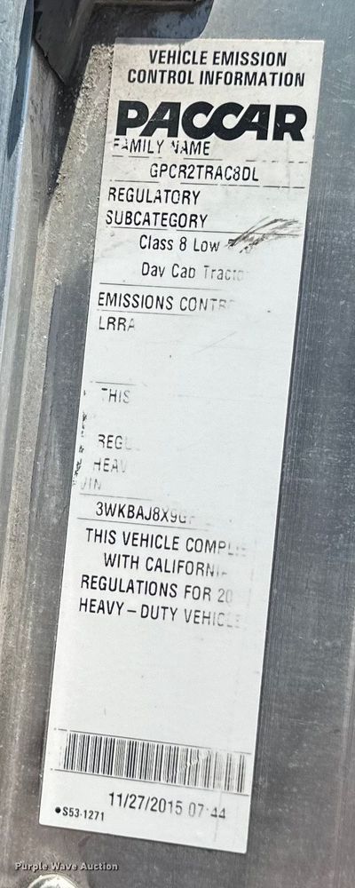 image for item EJ6905 2016 Kenworth T400 semi truck