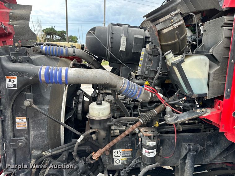 image for item EJ6988 2016 Kenworth  T400 semi truck