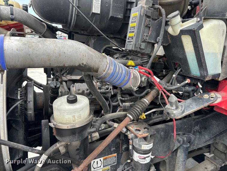 image for item EJ6988 2016 Kenworth  T400 semi truck