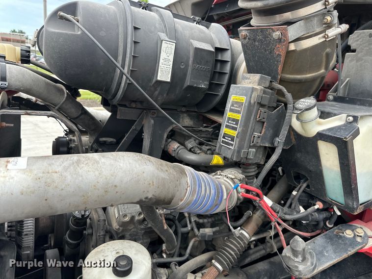 image for item EJ6988 2016 Kenworth  T400 semi truck