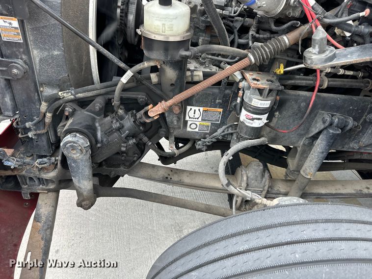 image for item EJ6988 2016 Kenworth  T400 semi truck