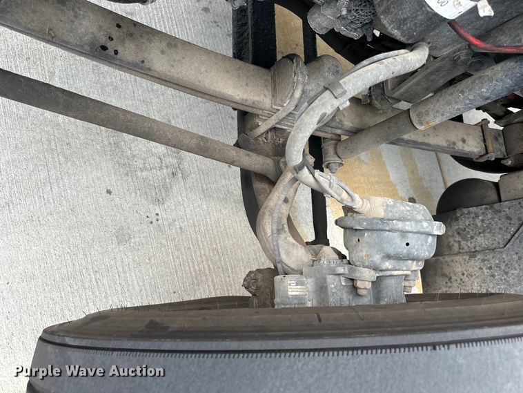 image for item EJ6988 2016 Kenworth  T400 semi truck