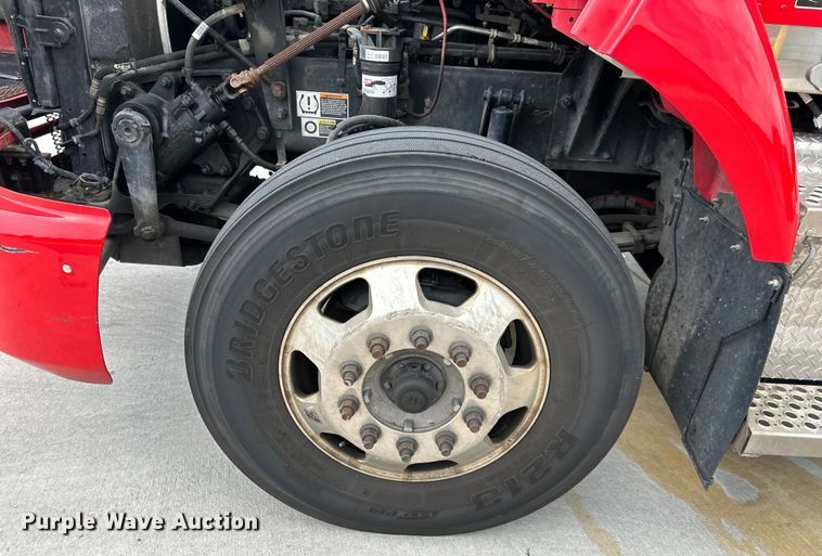 image for item EJ6988 2016 Kenworth  T400 semi truck