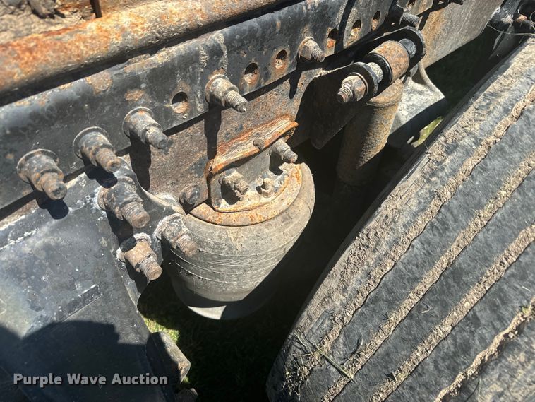 image for item EK1407 2001 Freightliner  CST120 semi truck