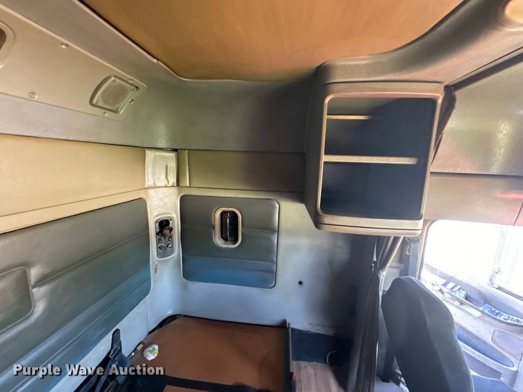 image for item EK1407 2001 Freightliner  CST120 semi truck