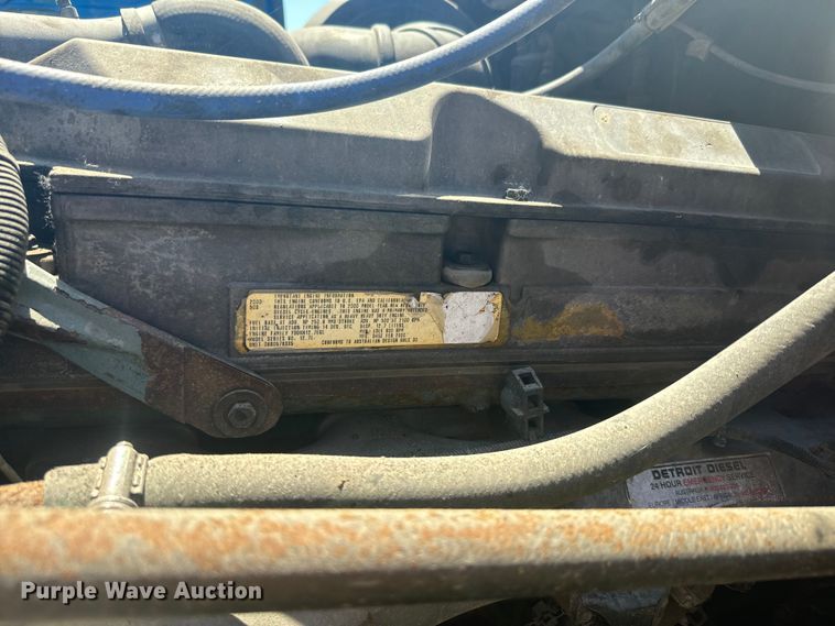 image for item EK1407 2001 Freightliner  CST120 semi truck