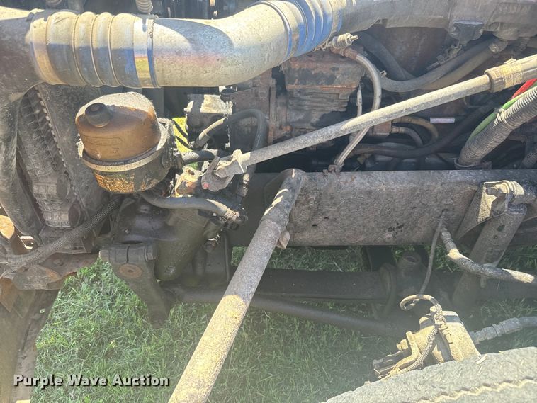 image for item EK1407 2001 Freightliner  CST120 semi truck