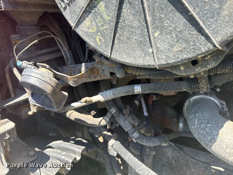 image for item EK1407 2001 Freightliner  CST120 semi truck