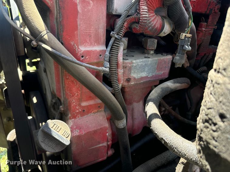 image for item EK1408 2003 International  9200i semi truck